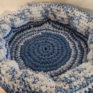 Cat bed blue